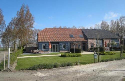 Zuidzande House | Stylish Holiday Home in Zuidzande with Sauna