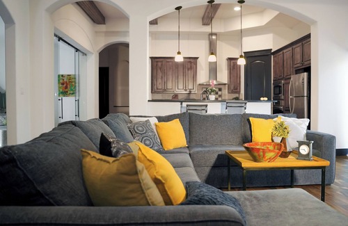 Lakeland Park Cottage | Stylish Lake Austin Retreat w/EV Charger!