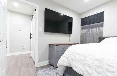 Detroit House | Stylish luxury 3 bedroom home 10 min. From downtown