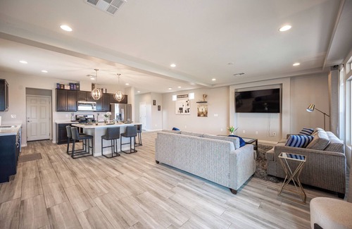 Enterprise House | Stylish LV Stay – Close to Strip & Airport