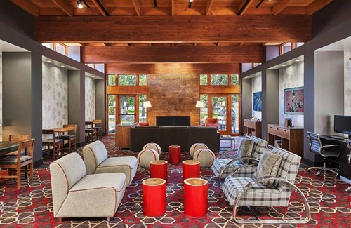 Salt Lake City Hotel | Stylish Marriott hotel with an on-site Restaurant located near the SLC Airport