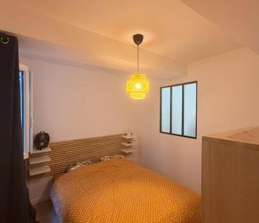 Les Grands Carmes Apartment | Stylish Modern Flat
