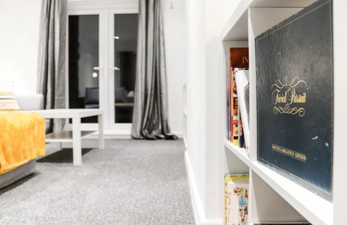 Ashington Apartment | Stylish - Modern - Serviced Accommodation - In The Heart of Northumberland