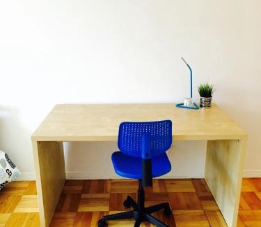 Downtown Montreal Apartment | Stylish Montreal Apartment Comfortable Stay in the Golden Square Mile