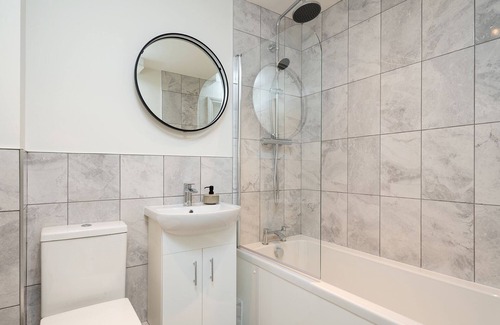 Saint Asaph Apartment | Stylish, new and modern apartment