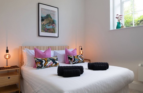 Saint Asaph Apartment | Stylish, new and modern apartment