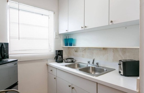 South Beach Condo | Stylish Ocean Dr Apt w/2 Queen Beds, Across Beach