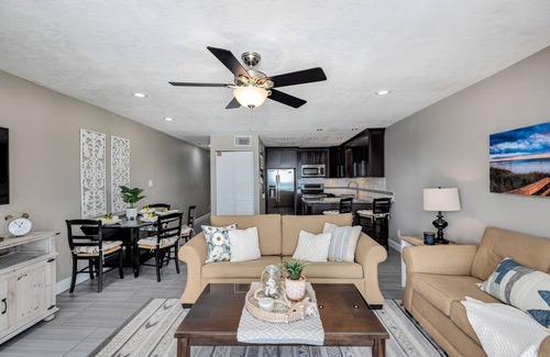 Seagrove Beach Condo | Stylish oceanfront condo w/pool access, private W/D, ocean views, & central AC