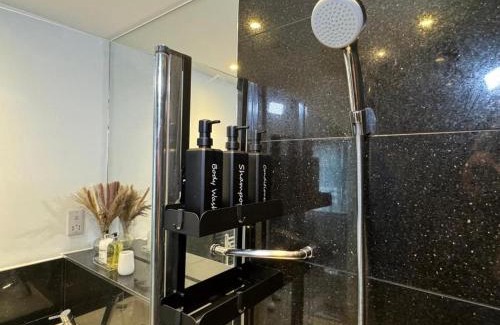 Fairfield Apartment | Stylish one Bedroom Central Croydon