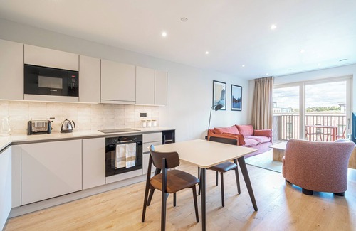 Whittington Apartment | Stylish One-Bedroom Haven
