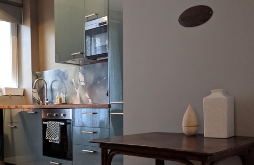 Belleville Apartment | Stylish Parisian Bubble - 1 bedroom apt @Village Jourdain / Pyrénées