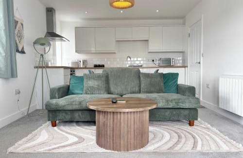 Chysauster Apartment | Stylish Penzance Apartment 2 Beds & Balcony