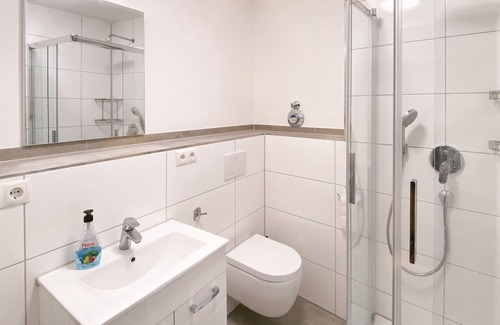 Karlsruhe City Centre Apartment | Stylish private room in the city #4