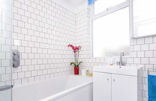 Tooting Apartment | Stylish & Quirky 1BD Flat - Tooting