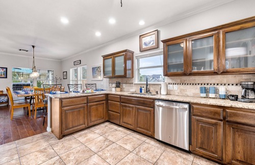 Dripping Springs House | Stylish Ranch House | Renovated Interior + Backyard Pool Oasis