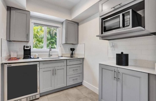 Galt Mile Hotel | Stylish Resort Stay Steps from Ocean, Dining & Downtown Hotspots