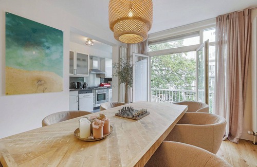 Rijnbuurt Apartment | Stylish Scandinavian Apartment near De Pijp, Amsterdam!