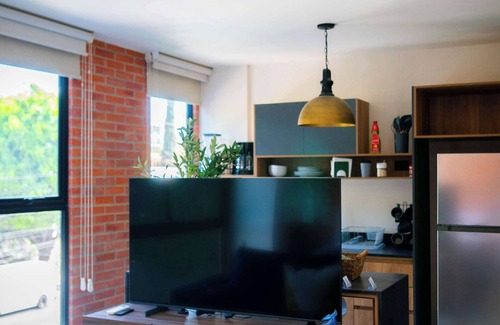 Lafayette Apartment | Stylish Space in Americana w/Pool| Duna S.