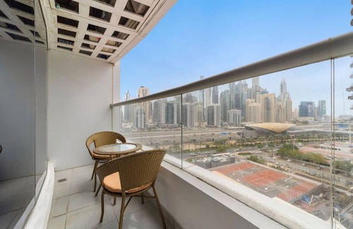 Jumeirah Lake Towers Apartment | Stylish Studio in Prime Location