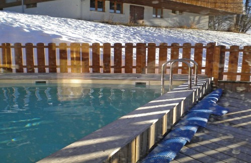 Arc-1600 Apartment | Stylish Stay Near Ski