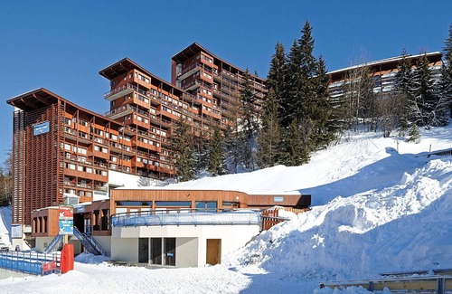 Arc-1600 Apartment | Stylish Stay Near Ski