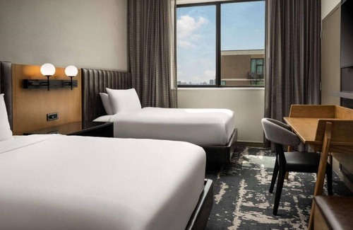 Glencoe House | Stylish stays near SMU