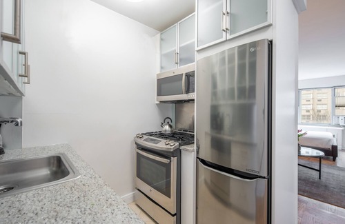 Midtown Apartment | Stylish Studio in Midtown East/Murray Hill