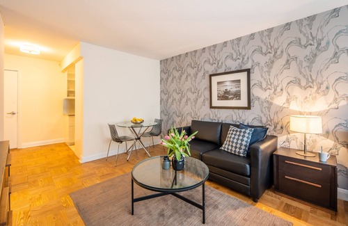 Midtown Apartment | Stylish Studio in Midtown East/Murray Hill