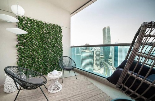 Business Bay Apartment | Stylish Studio with Pool and Gym