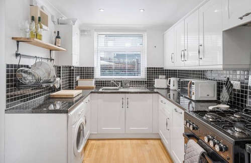 Plymouth House | Stylish Victorian Terrace & Patio Garden, Plymouth