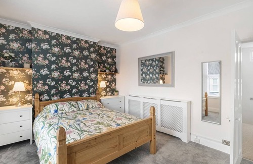Plymouth House | Stylish Victorian Terrace & Patio Garden, Plymouth