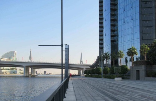 Jadaf Apartment | Stylish Waterfront 1BR with Stunning Creek Views