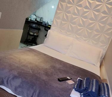 Sao Pedro da Aldeia House | Suíte com Ventilador e cozinha
