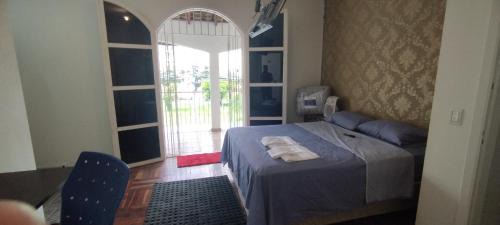 Campinas House | Suíte luxo com sacada mobiliada Q1