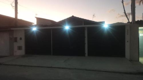 Barra da Lagoa House | SUÍTES NA PRAIA DO ITAGUÁ conchegouba