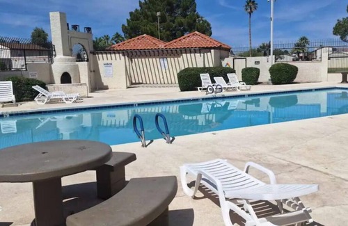 Deer Valley House | Su Casa in the Desert! 10% weekly and monthly discount