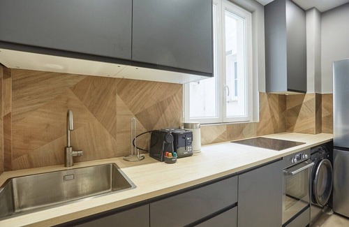 Saint-Merri Apartment | Sublime apartment located next to Beaubourg/Le Maraist