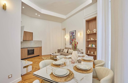 8th Arrondissement Apartment | Sublime, luxurious flat AC Matignon/St Honoré