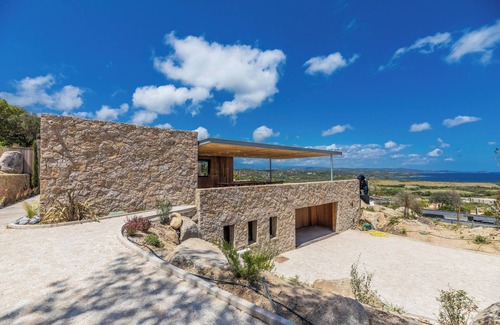 Maora Villa | SUBLIME VILLA WITH SEA VIEW WALKING DISTANCE TO THE SEA