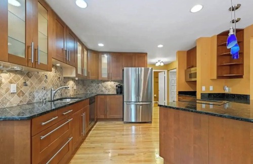 Reisterstown House | Suburban get-away in the forest with Swedish sauna - 20 Min Away From Baltimore