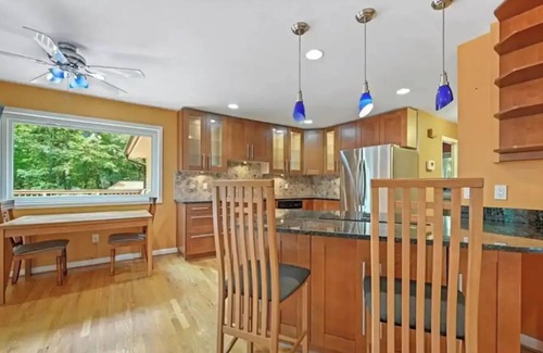 Reisterstown House | Suburban get-away in the forest with Swedish sauna - 20 Min Away From Baltimore