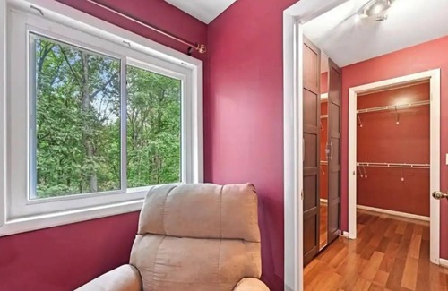 Reisterstown House | Suburban get-away in the forest with Swedish sauna - 20 Min Away From Baltimore