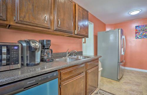 Lansdowne House | Suburban Home with Backyard Patio Less Than 7 Miles to Dtwn!
