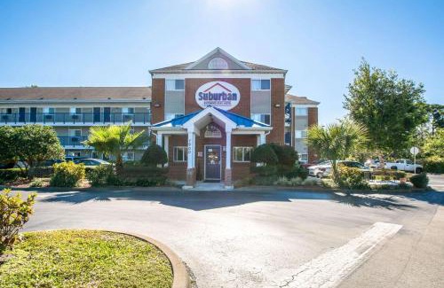 Stuart Hotel | Suburban Studios Stuart near Federal Hwy 1
