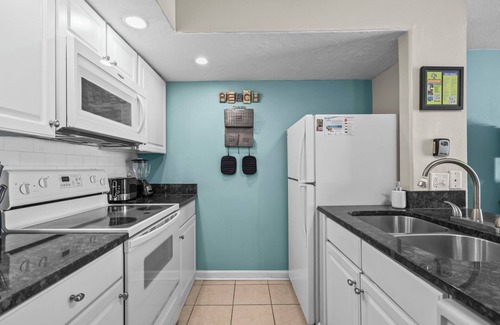 Orange Beach Condo | Sugar Beach 120 Captain's Cove Studio