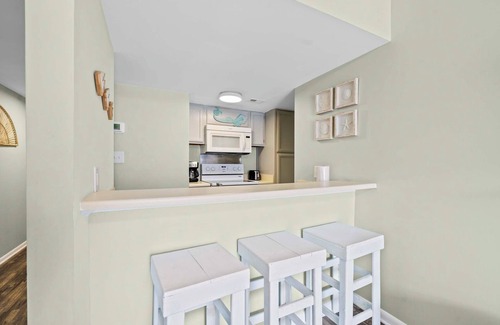 Orange Beach Condo | 🌊🌴Sugar Beach 364 | Cozy Gulf-View Condo | Steps to Beach + Pools & Tennis