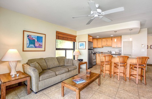 Kihei House | Sugar Beach Resort condo with ocean view, AC - surf, bike & golf