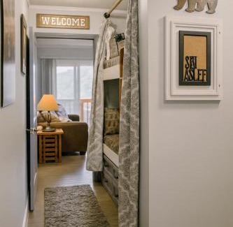 Sugar Mountain Apartment | Sugar Mountain Ski Condo - Walk to Slopes