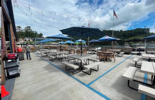 La Follette House | Sugar Shack Cozy 3-bdrm near Sugar Hollow Marina on Norris Lake, & ATV Trails