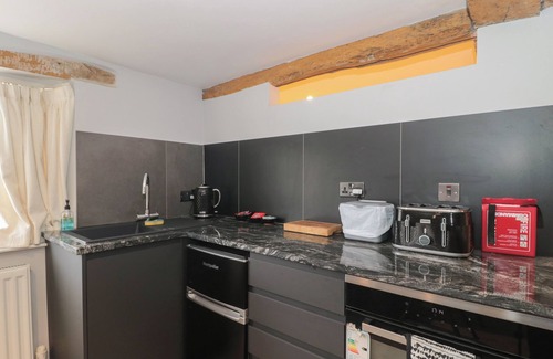 Stroud Cottage | Suite 1